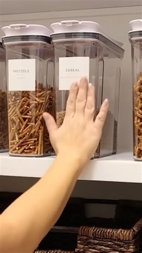 This Pack Of Pantry Labels Is Amazing 🤩 #reels #organization #pantryorganization #KitchenEssentials #kitchendesign | Liz Fenwick DIY