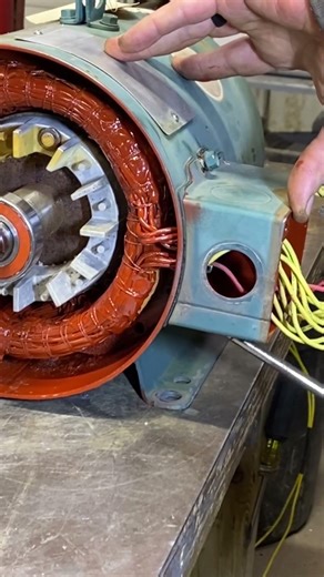 Installing the Junction Box on a 3-Phase Motor