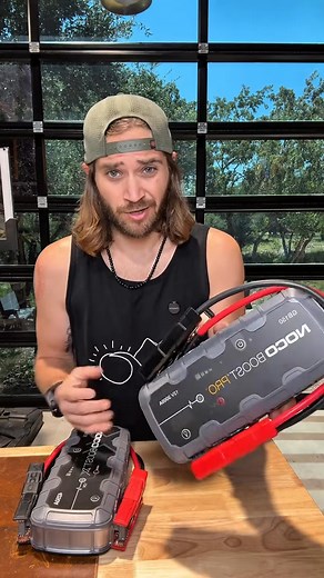 Why drivers, adventurers, and pros trust it with their journeys: 🎯 STARTS NEARLY ANYTHING: From sedans to heavy-duty trucks – one device, zero limits! 💻 100W USB-C POWER DELIVERY: Charge your phone, tablet, or even a MacBook Pro – be a mobile power station! 🌧️ IP65 WATER-RESISTANT: Works in rain, snow, or dust – built for real-world emergencies! That’s cheaper than one tow truck call – and it saves you again and again! 🚛💸 Ideal for road trips, fleets, families, or gifting someone who values