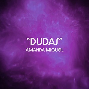 Amores, esta canción la escribí pensando en aquellas personas que se dejan llevar por los comentarios de quienes son venenosos, esa es gente envidiosa que en vida no consigue lo que desea, que esas energías negativas no te cambien el humor, que no te amarguen, ellos hablan por hablar. ¿Saben a qué canción y a qué tipo de gente me refiero? - Pueden ver el video completo: https://bit.ly/3vgmZww | Amanda Miguel