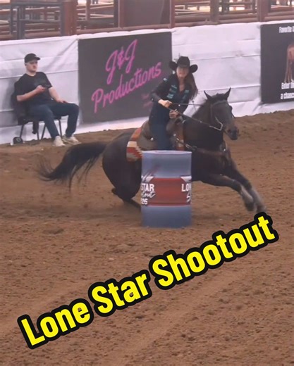 “𝐋𝐨𝐧𝐞 𝐒𝐭𝐚𝐫 𝐒𝐡𝐨𝐨𝐭𝐨𝐮𝐭” Barrel Race & Futurity Open 4D $5K Added Presented by: Niko, HHA, MVP & R Barrel Horses 🤠: Hallie Hanssen 🐴: Sweet N The Deal ⏱️: 15.179 💰: 3,870 Order your video: 👉🏻 Xfrundelivery.com View the stream: 👉🏻 xfbr.net/lss26 (Brought to you by “Big E’s Company)