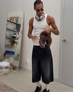 14 reactions | Your shoes say a lot about you  | Bershka | Facebook