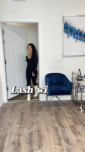 A Day in the Life of a Philadelphia Lash Tech