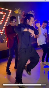 160K views · 1.9K reactions | So fortunate to have spent the last days of 2024 and the beginning of 2025 with my brother @sonunigamofficial ❤️ Last night was special as we brought in the new year with some close friends @teeshanigam , @nitinaroraofficial , @shraddhapandit So excited to start the new year with more music! Wish you all a happy 2025 – stay safe, stay musical! | Salim Merchant | Facebook