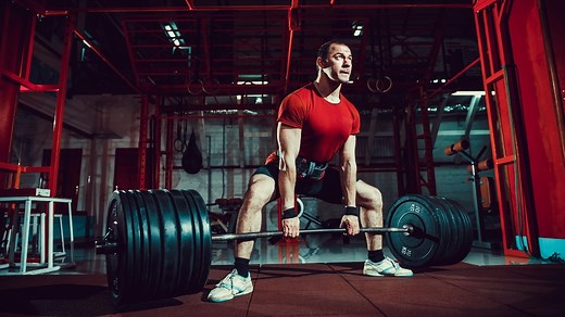 How to Do the Sumo Deadlift, According to a CPT | BarBend