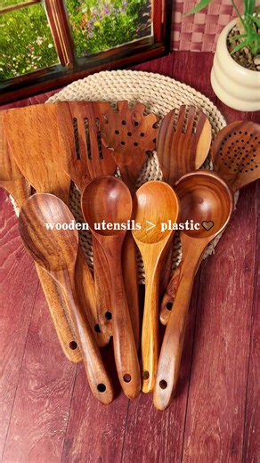I loveeee a wood utinsel set! SO cute and so much better than plastic #kitchen #kitchenorganization #woodenutensils #tiktokshop #tiktokshopfinds
