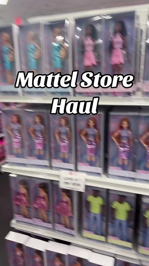 Ive got some GOOD BARBIE FINDS YALL #dolls #barbie #barbiedolls #dollreview #dollcollector #dollcollection #mattelstore #haul #collectorbarbie #dollunboxing #vintagebarbie #goviral #getmoreviews #toys #dollhunt #dollhunting #dollhaul #barbieunboxing #barbiedisplay