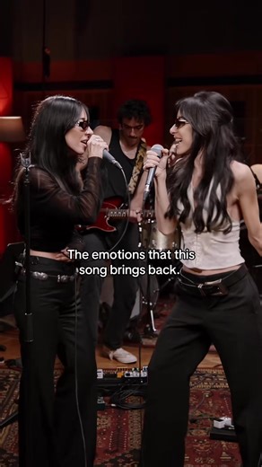 The Veronicas Perform 'Untouched' Live in 2026