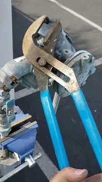 How To Correctly Use Channellocks - You Might be Doing It Wrong