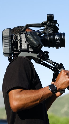 Bringing innovation to the film production scene. Sigma AF CINE 28-45mm T2 FF - Now Available L-Mount | Sony E-mount Learn more 🔗 sigmauk.com/28-45mm-t2-ff As the first AF-compatible Cine Lens series from Sigma, the Sigma AF Cine Line brings innovation to the film production scene. Building on the optical system of Sigma’s Art lenses, the AF Cine Line offers exceptional rendering performance, along with high-precision autofocus with excellent tracking capability, combined with the ergonomics re