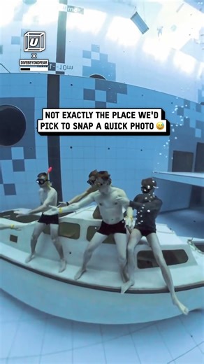 Free diving in an extremely deep pool 🏊😲 🎥: TikTok / divebeyondfear