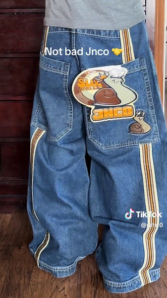 Explore JNCO Slugs: Vintage 2000s Fashion
