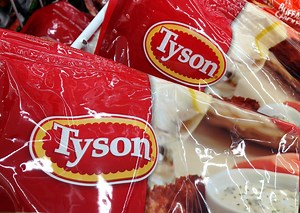 Tyson Foods to close 4 chicken processing plants across U.S.