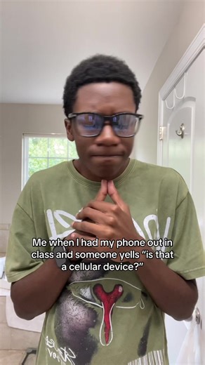 Funny Classroom Moment with a Cellular Device