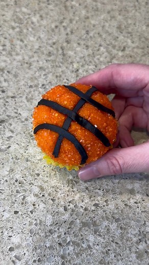 Basketball Cupcake #cupcake #cupcakes #cake #finalfour #marchmadness #basketball