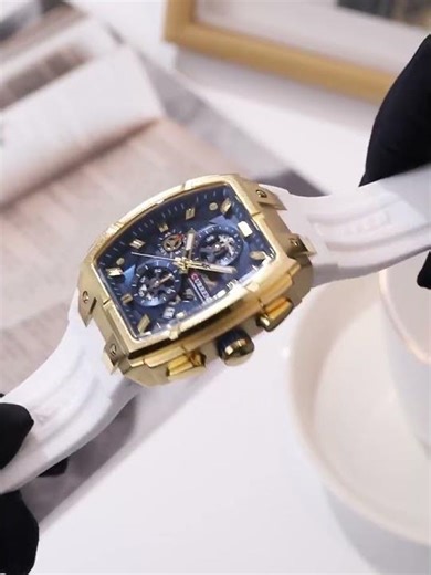 CURREN Luxury Vintage Watch for Men Sports Chronograph Quartz Wristwatches with Silicone Strap