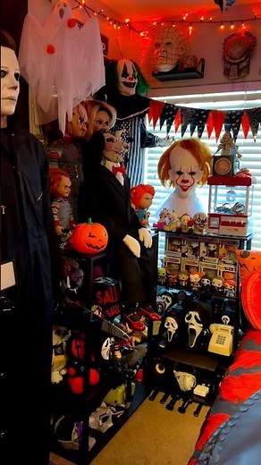My Full updated Halloween Horror room 2024 🎃👻🐺🤡