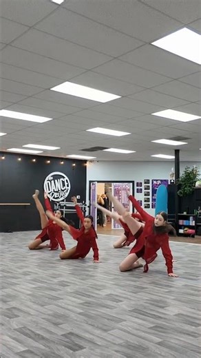 Advanced Teen Small Lyrical Team Feature“In This Shirt” | Friday Feature