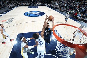 Warriors were crushed in Minnesota. What went wrong?