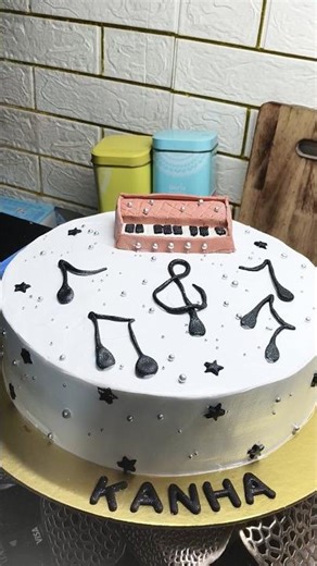 How to make musical instrument cake??#trending #cake #cakedecorating #viral #ytshorts#birthdaycake