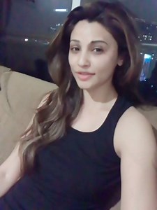 Catch Daisy Shah cageside at the #SuperFightLeague finals on 25th Feb! Join her at Siri Fort 7pm onwards! #NeverStopFighting Bill Dosanjh | Super Fight League