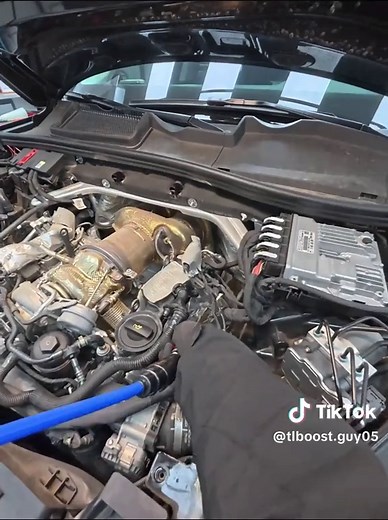 Audi Q7 Engine Maintenance Guide