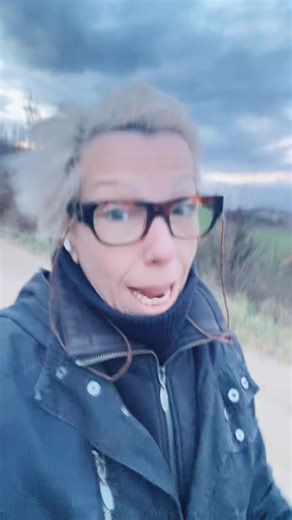 Regarde dans ma bio et ose un rdv avec moi #psychogenealogie #meretoxique #parentstoxiques #liberationemotionnelle