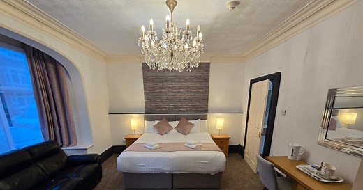 The perfect place to stay in Lytham | The Clifton Park Hotel