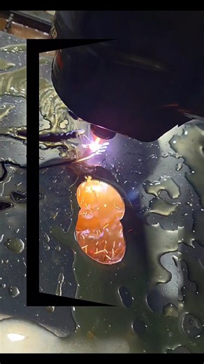 ⚡ CNC plasma cutting never stops impressing us — the precision, the detail, the ability to bring intricate designs to life is on a whole different level. These bird cuts are a perfect example of what happens when creativity meets dialed‑in equipment. Clean lines, sharp edges, and details you’d never expect to see in steel. From custom art pieces to functional parts, CNC plasma lets us turn ideas into reality with accuracy that still feels a little bit like magic. 👍 Make sure to like, follow, an