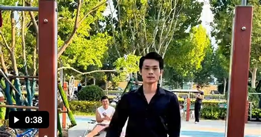 When an astronaut comes back from space - Video