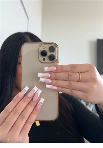 these nails 💞 #nailinspo #pink #frenchtips #cateye | nails inspo