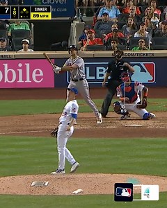 Matt Olson extends his MLB HR lead with No. 43! | MLB