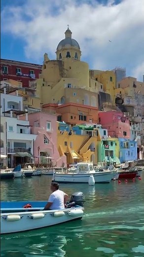 🇮🇹 Sorrento: Italy's Coastal Paradise! 😍