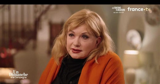 "Je suis un peu moche…" : Catherine Jacob revient sur ses années difficiles de jeune comédienne (ZAPTV)