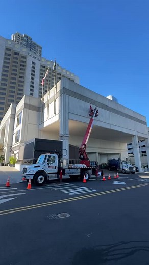 Big views rope access = big projects the past few weeks. Westin Hotel 🏙️ JP Morgan 💪 | CAD Signs