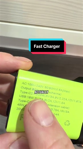 Stop using wires in 2027…#fastcharger #gAn #tiktokmademebuyit #spotlight