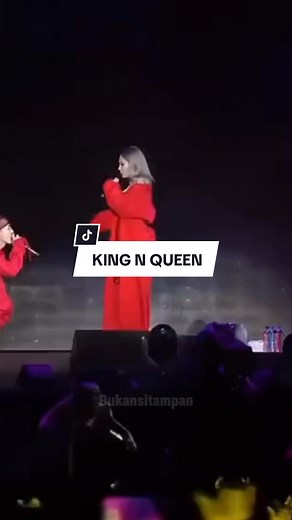 G-DRAGON and CL King and Queen Performance