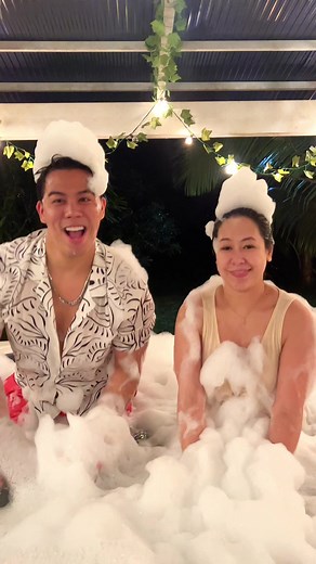 9.5K reactions · 476 shares | Bath tub date with hubby 殺 Na prank yung videographer sa ending! F0llow us for more contents ❤️ Simon Javier & Zara Lopez Balay ng Itay Private Resort #simonsaysvlog #kaenergy #zaramon #babyzaramon #balayngitay #simonjavier | Zara Lopez | Facebook