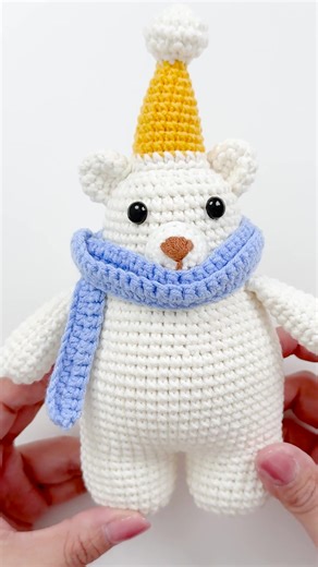 Adorable Crochet Polar Bear for Cozy Winter Vibes