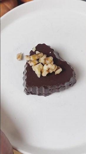 QUICK DESSERT WITH PERSIMMON (KAKI) — 2 ingredients, zero effort