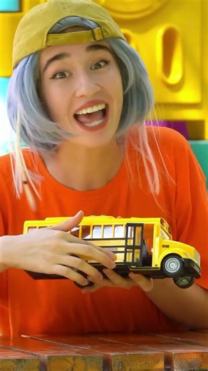 Wheels on the Bus | BachaBola #babyshorts #usakids