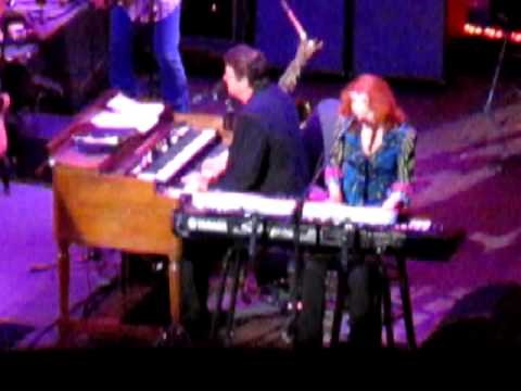 Bonnie Raitt, Nick of Time, Paramount Oakland 9-16-09