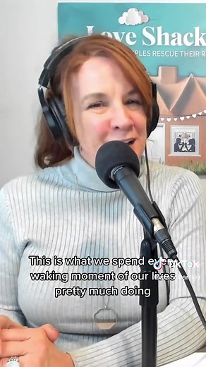 Emotionally Checked Out of Your Relationship? Discover Why and How to Reconnect