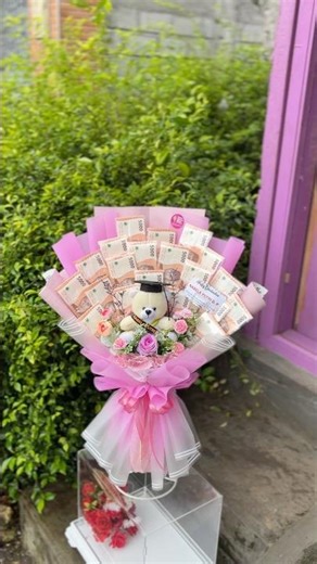 Buket wisuda #septahennablitar #buketwisuda #buketblitar