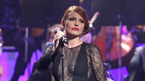 Elodie Frégé en concert à La Cigale et en tournée avec Pure Charts