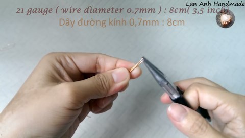 Wire bracelet with square and rectangular stones without holes 384