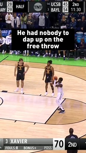 March Madness Basketball Highlight: Buddy Gets the Roll