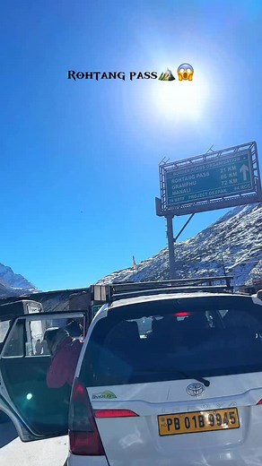 21K views · 32K reactions | Rohtang pass️ . . . . . . #rohtangpass #himachalpradesh #manali #roadtrip #road #adventure #himachal #manalitrip #trvelphotography #trendingreels #viralreels #reelkarofeelkaro #snow #winter | Warsi Sahab | Facebook