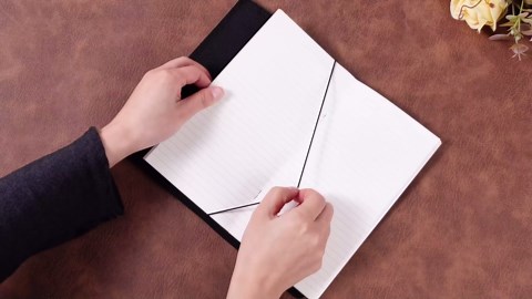 Thenshop Travelers Refillable Leather Journal Notebook Travel Diary Handmade Passport Travelers Journal for Men and Women with 3 Notebook Inserts, Pen Holder, Binder Clip(Black,Stand Size)