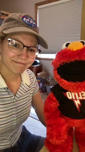 DIY Helpy from Elmo: Transforming a Toy Animatronic